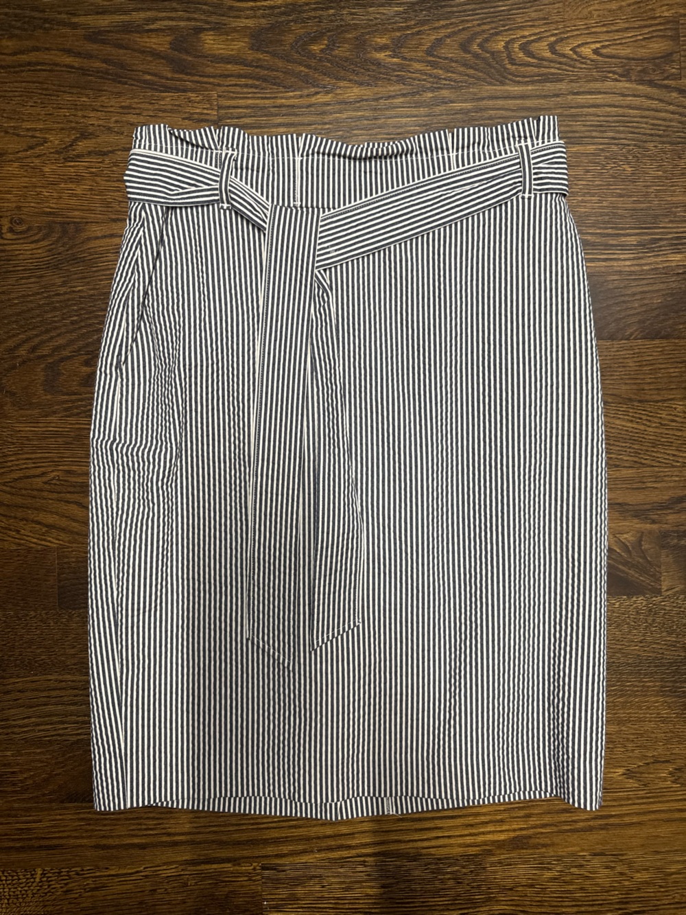 Ann Taylor Women’s Striped Midi Skirt in Gray&White, Size: 6P